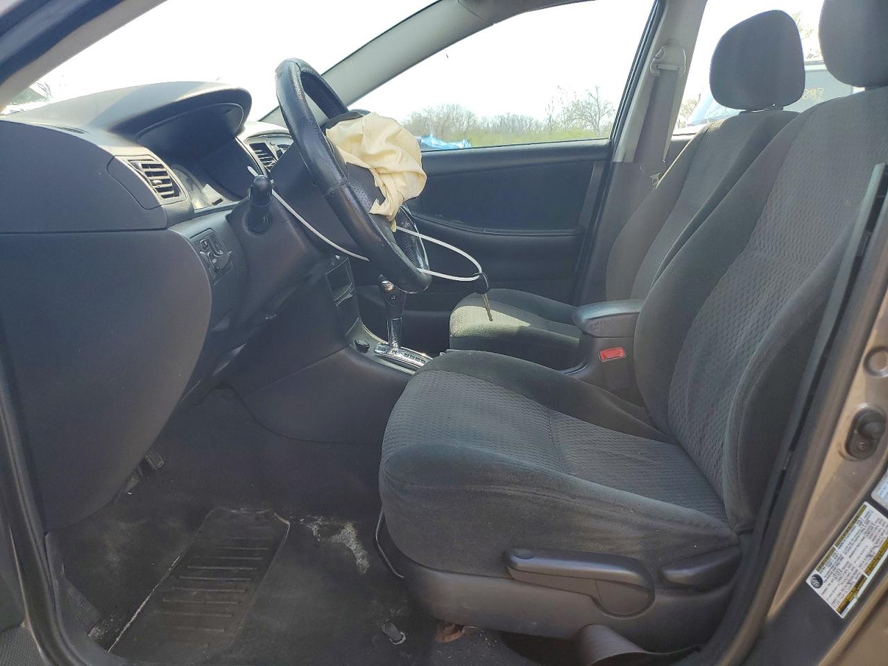 2005 TOYOTA COROLLA S photo 13