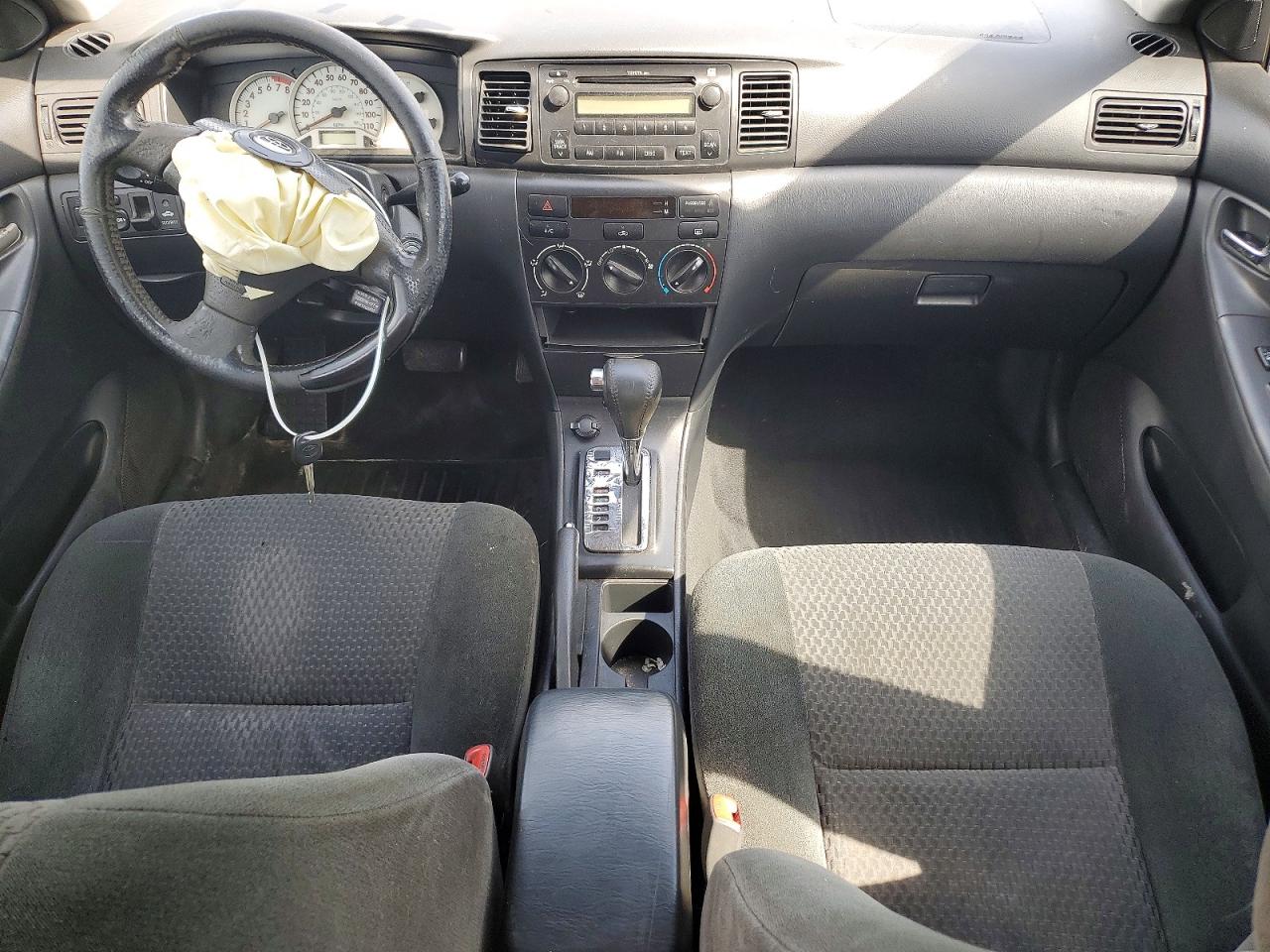 2005 TOYOTA COROLLA S photo 15