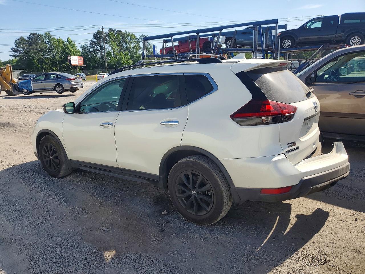 2018 NISSAN ROGUE SV photo 3