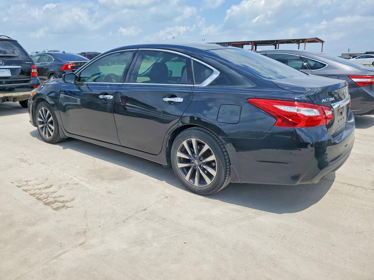 2017 NISSAN ALTIMA 2.5 SV photo 3