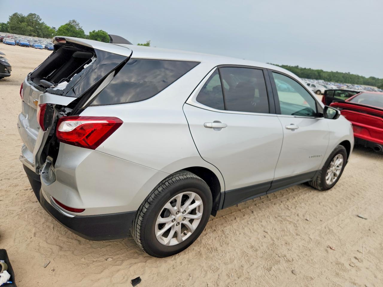 2020 CHEVROLET EQUINOX LT photo 5