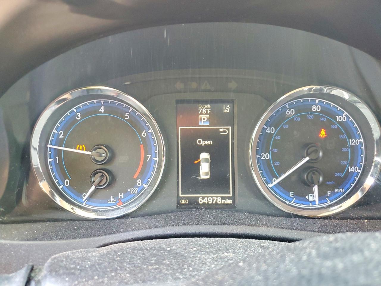 2019 TOYOTA COROLLA SE photo 17