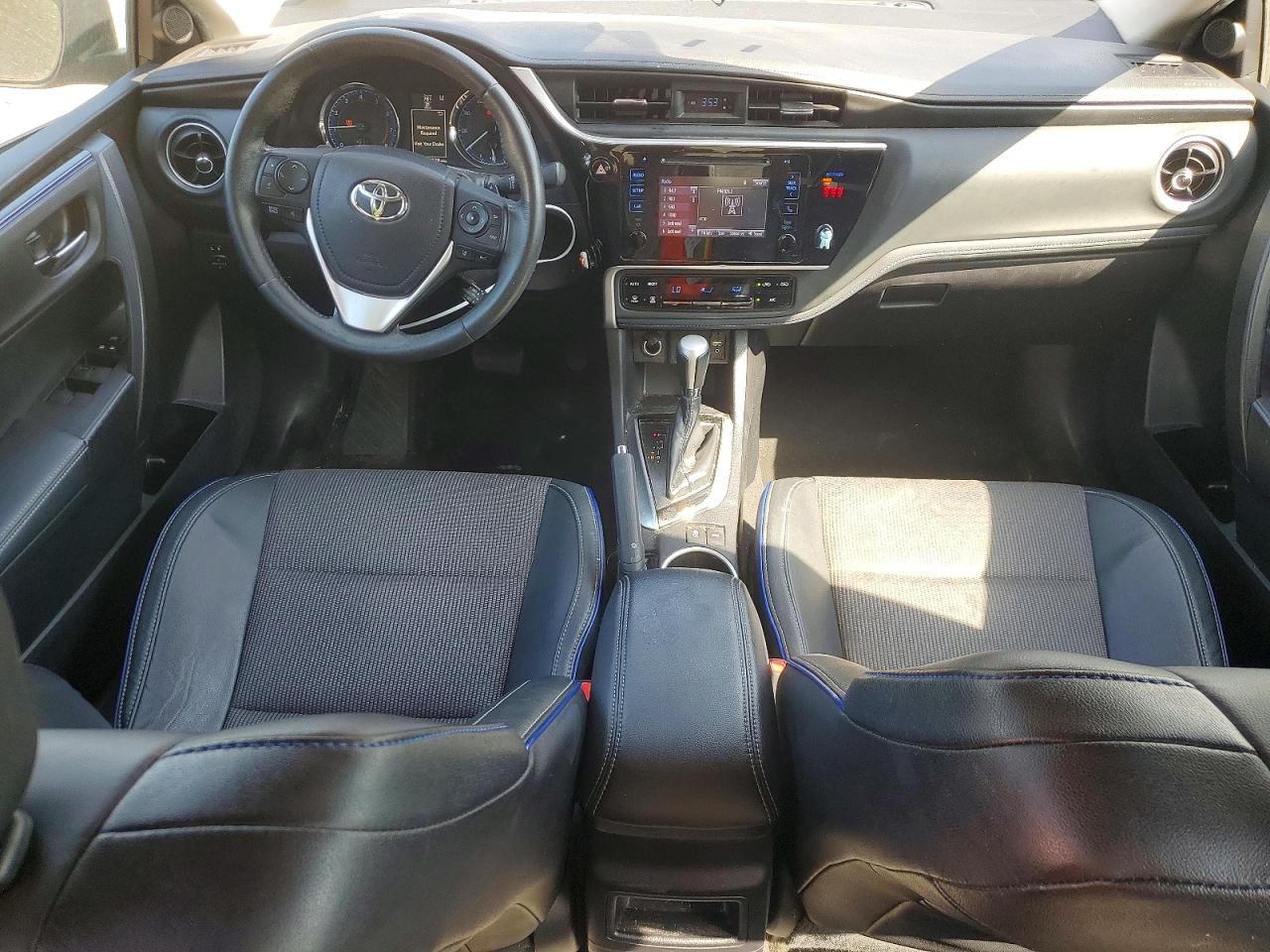 2019 TOYOTA COROLLA SE photo 15