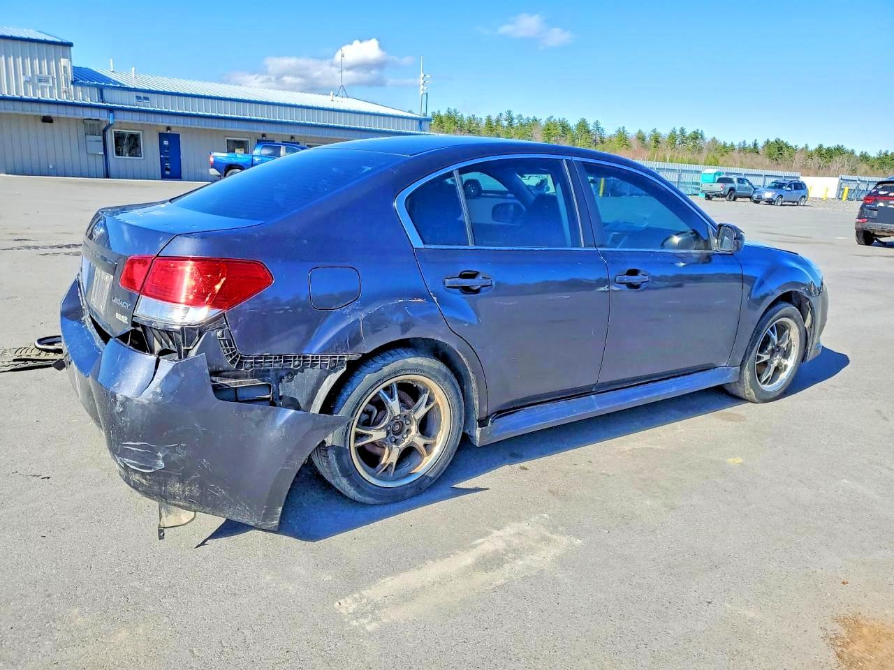 2011 SUBARU LEGACY 2.5I PREMIUM photo 7