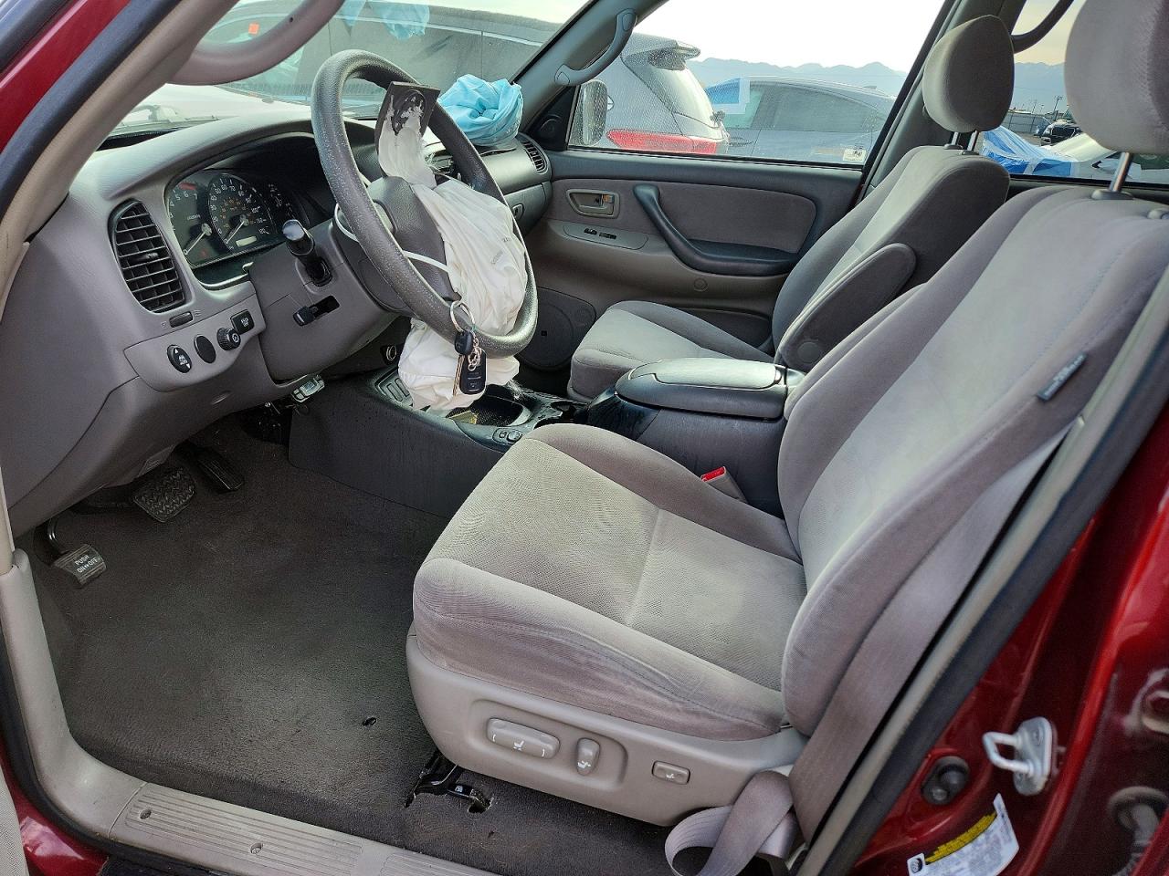 2007 TOYOTA SEQUOIA SR5 photo 19
