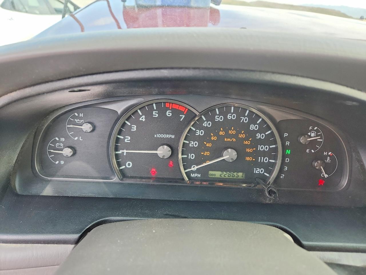 2007 TOYOTA SEQUOIA SR5 photo 25