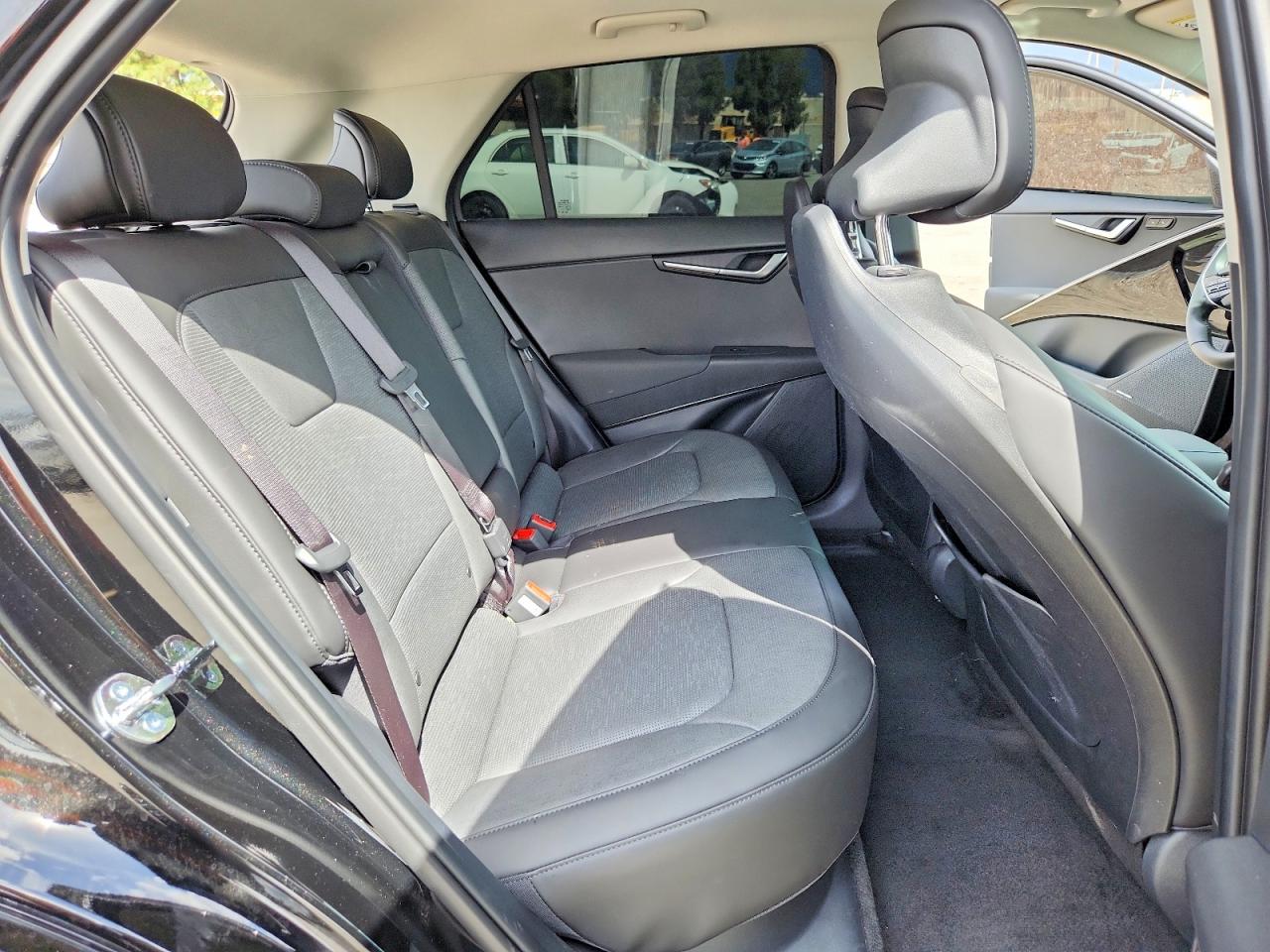 2025 KIA NIRO WAVE photo 11