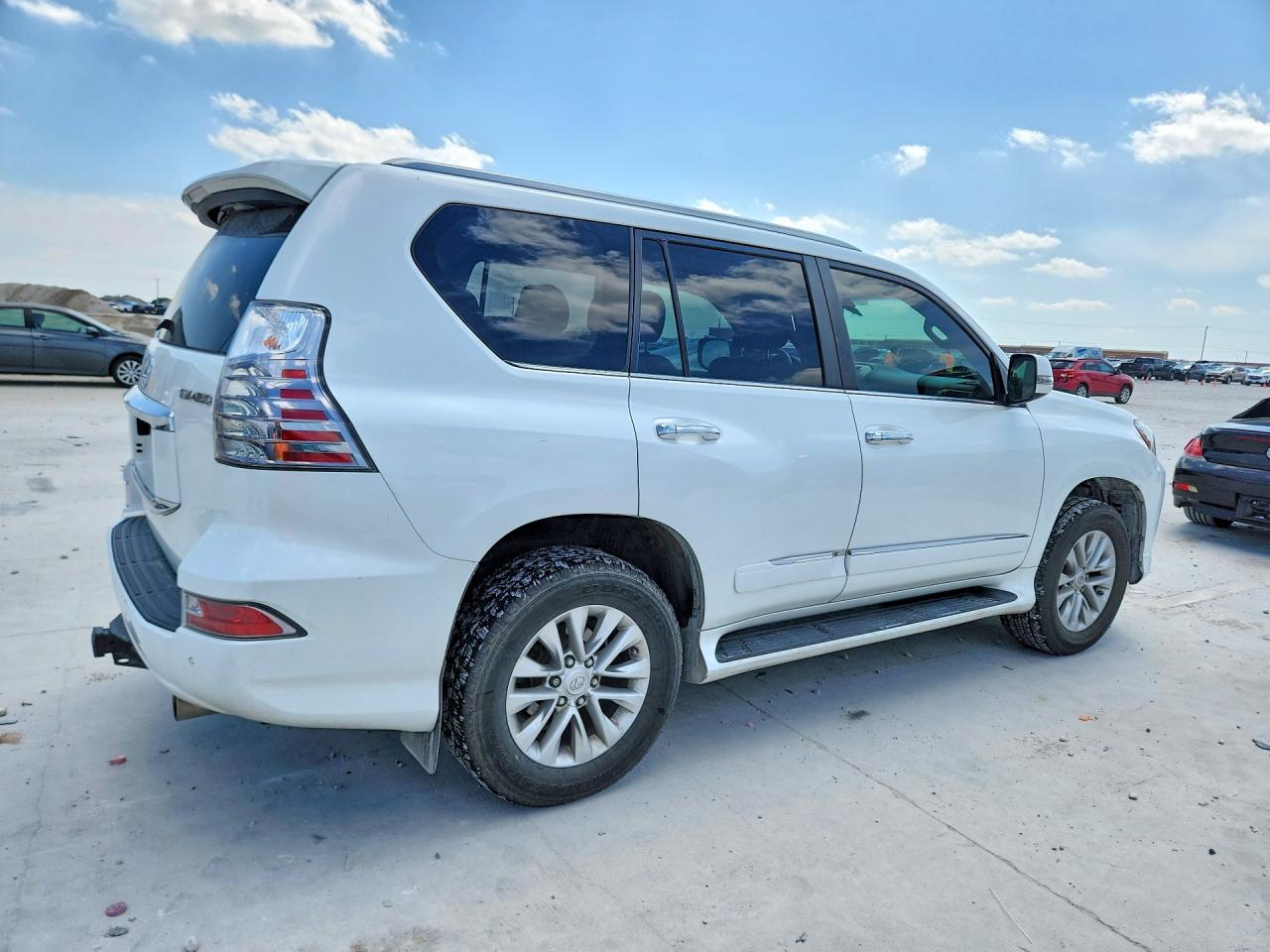 2019 LEXUS GX 460 photo 3