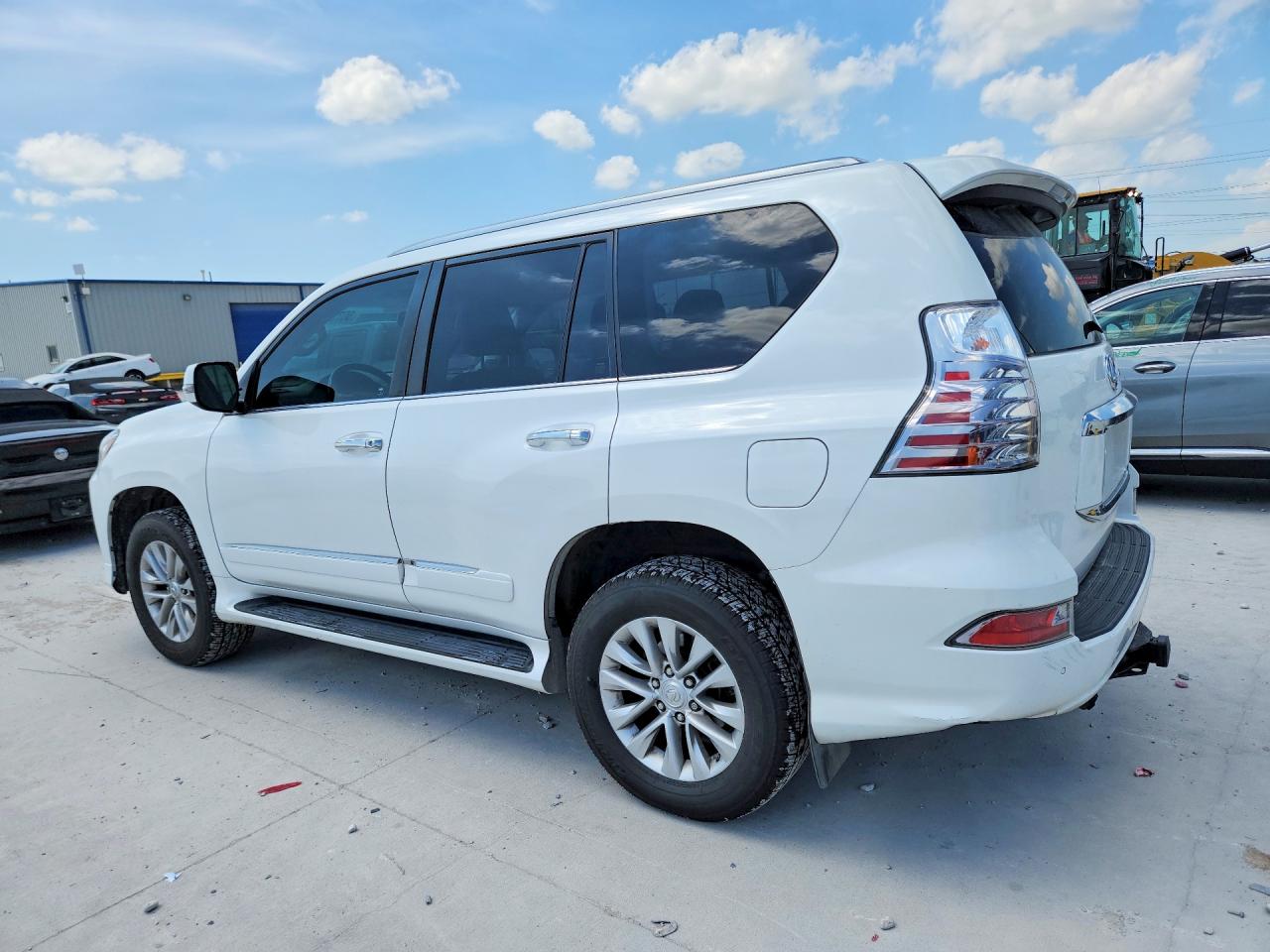 2019 LEXUS GX 460 photo 2