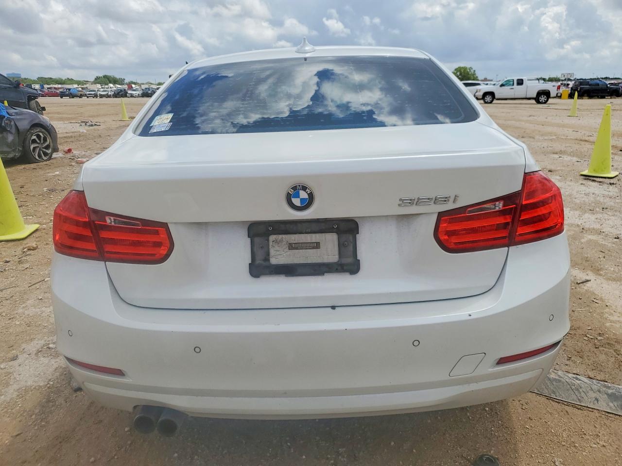 2015 BMW 328 I SULEV photo 11