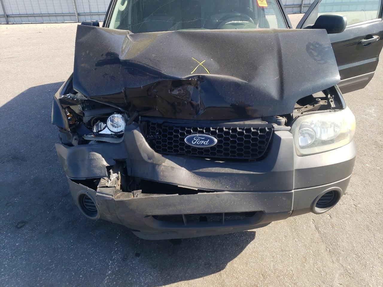 2005 FORD ESCAPE XLS photo 23