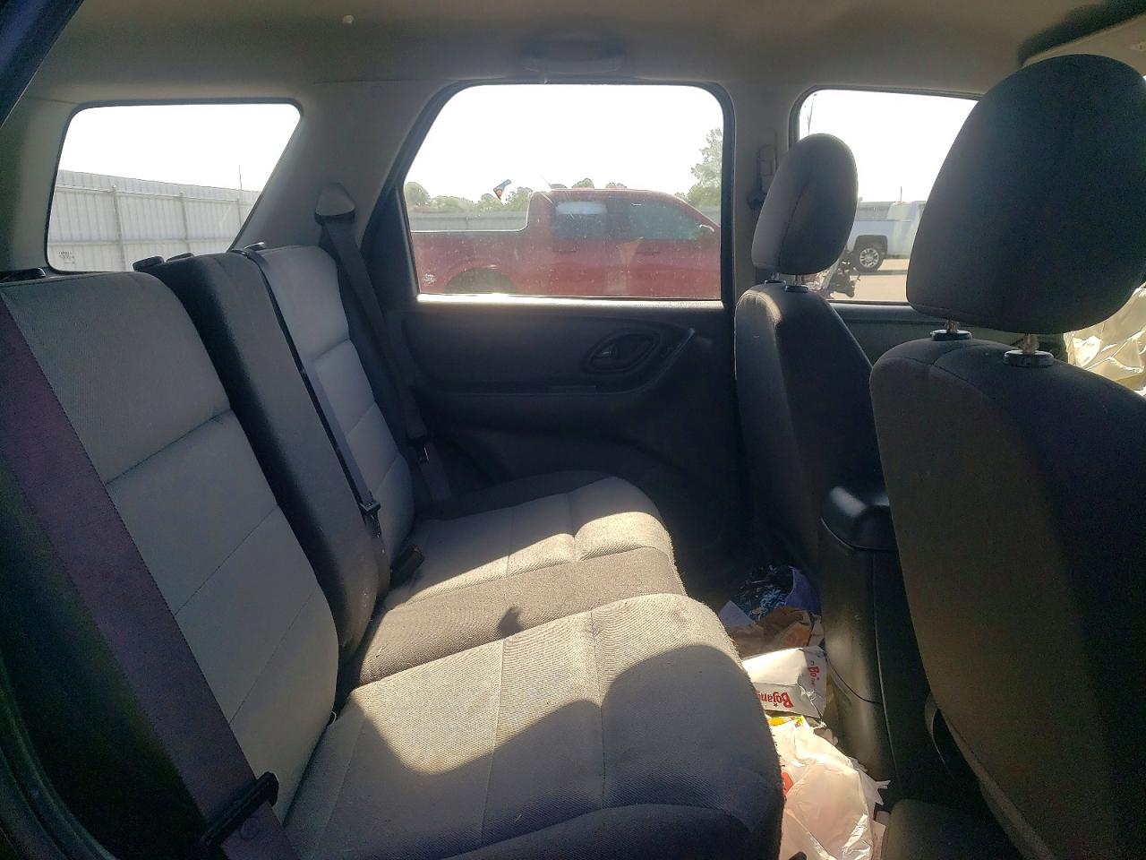 2005 FORD ESCAPE XLS photo 21