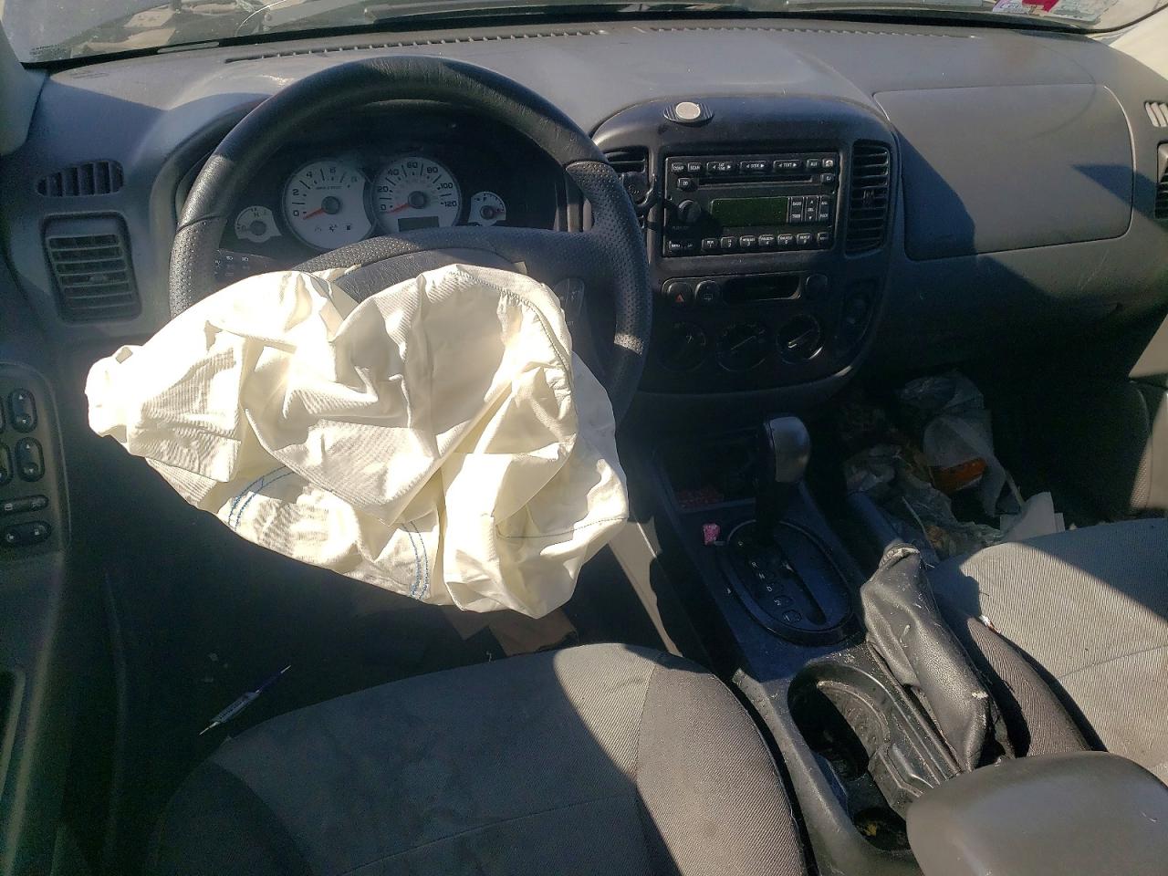 2005 FORD ESCAPE XLS photo 15