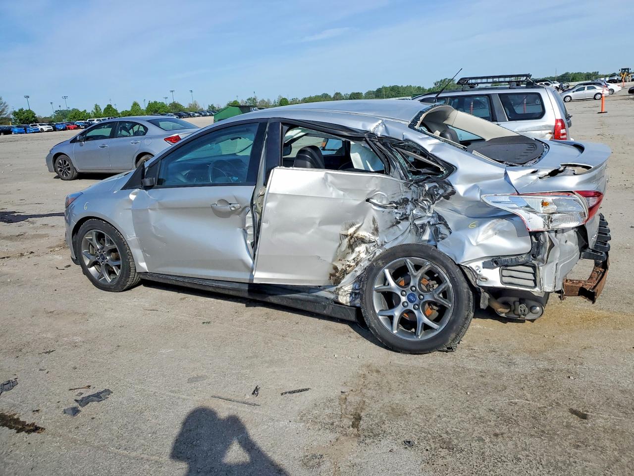 2014 FORD FOCUS SE photo 3