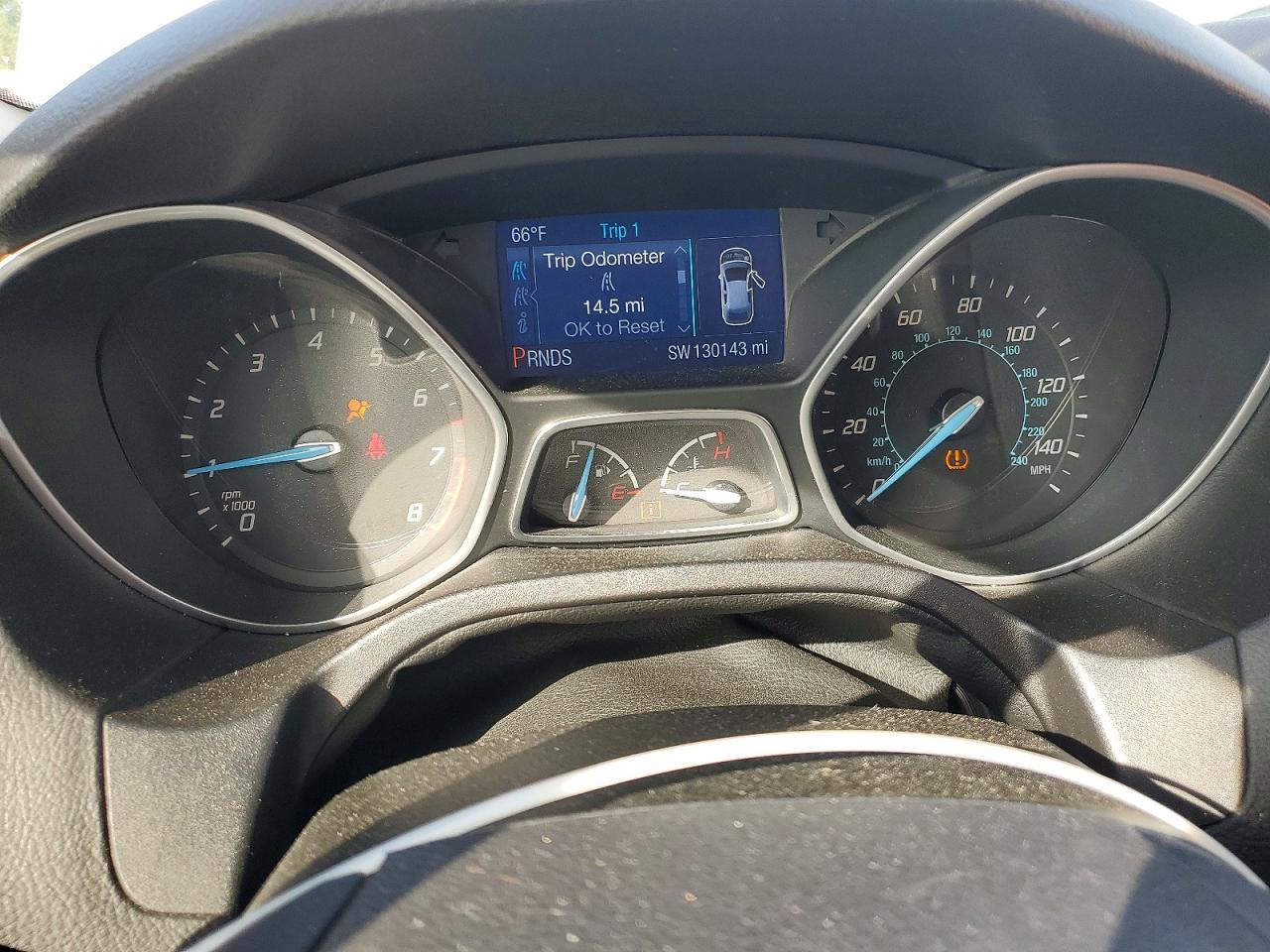 2014 FORD FOCUS SE photo 17