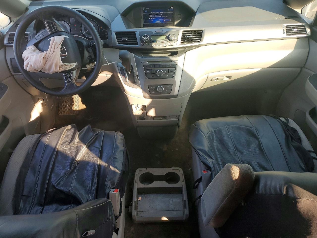 2014 HONDA ODYSSEY LX photo 22