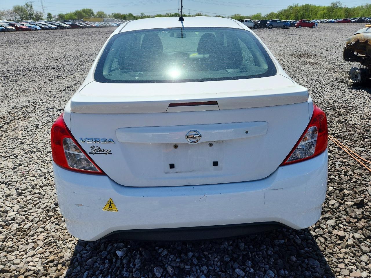 2018 NISSAN VERSA S PLUS photo 11