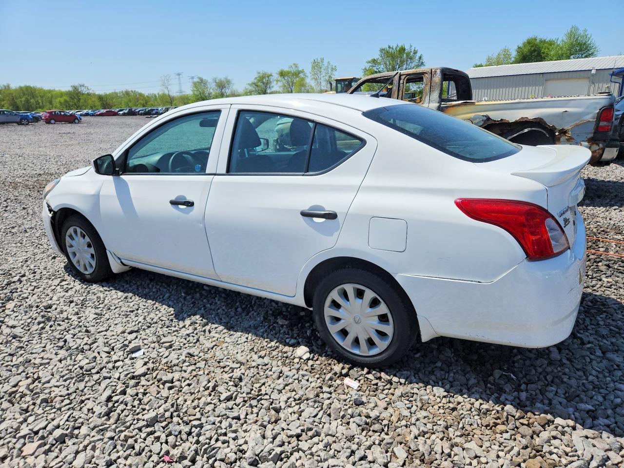 2018 NISSAN VERSA S PLUS photo 3