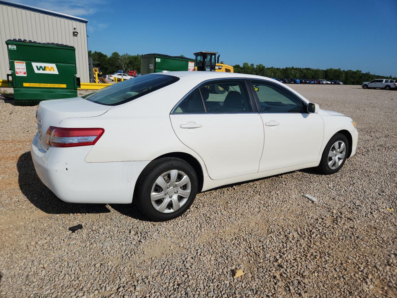 2011 TOYOTA CAMRY LE photo 7