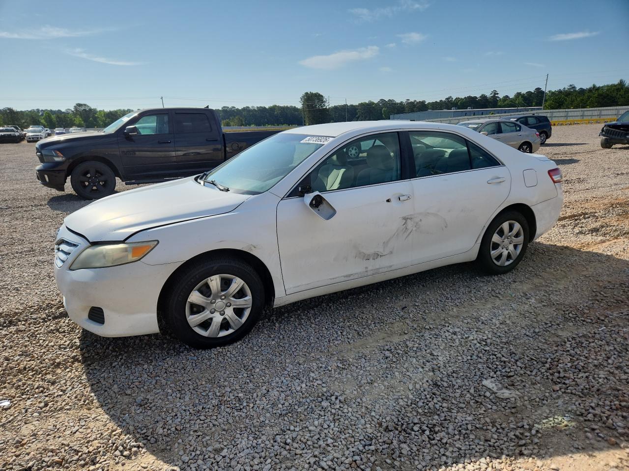 2011 TOYOTA CAMRY