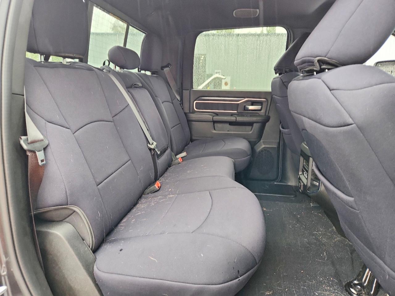 2025 RAM 2500 BIG HORN photo 10