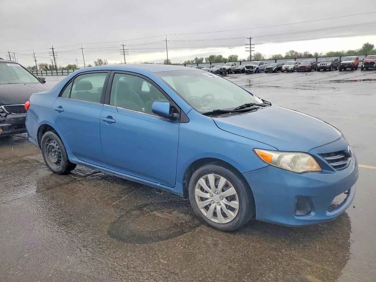 2013 TOYOTA COROLLA LE photo 10