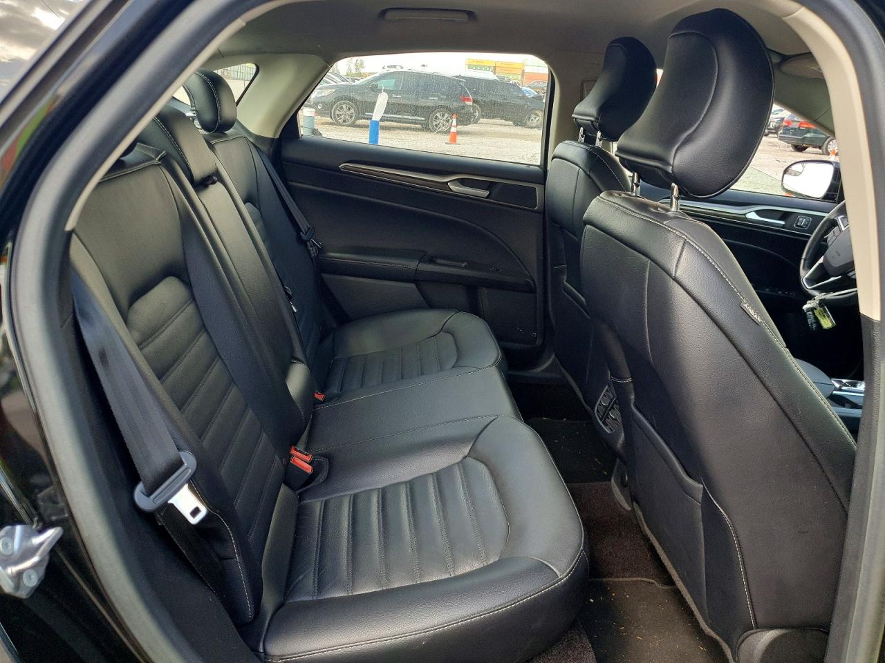 2017 FORD FUSION photo 28