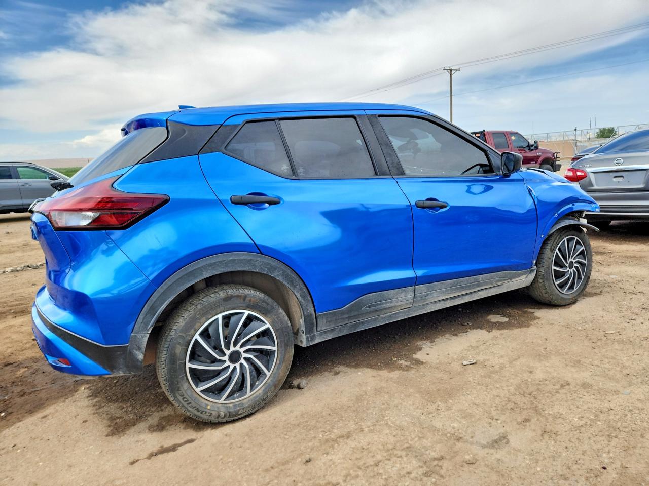 2021 NISSAN KICKS S photo 5