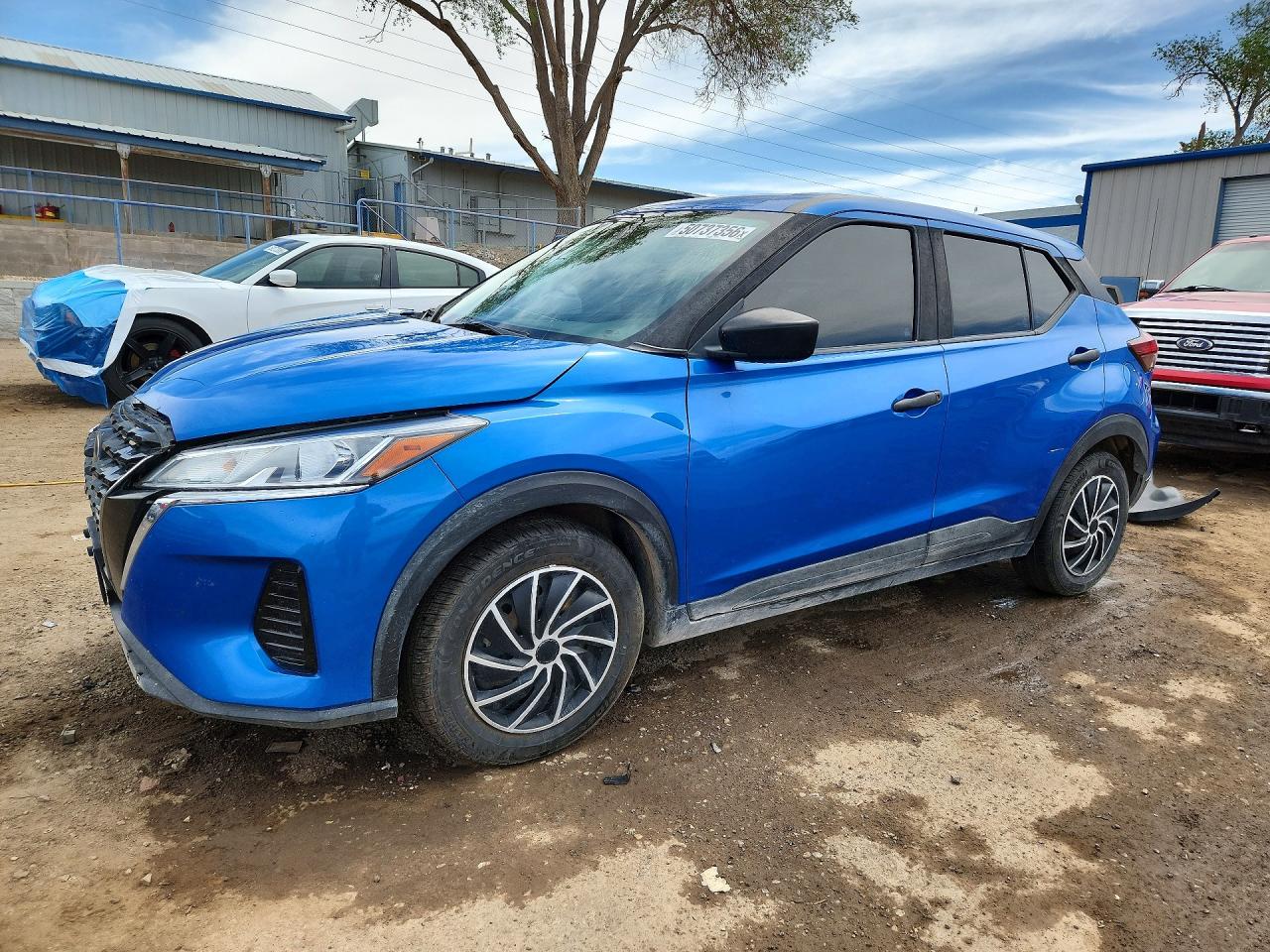 2021 NISSAN KICKS