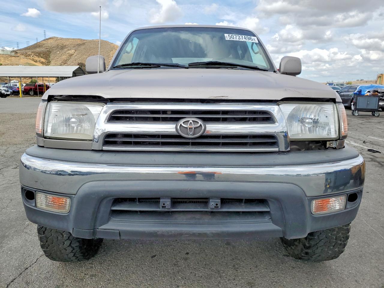 2001 TOYOTA 4RUNNER SR5 photo 9