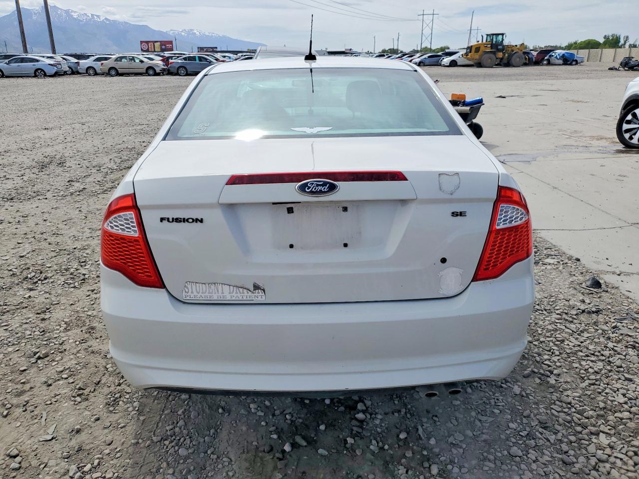 2011 FORD FUSION SE photo 11