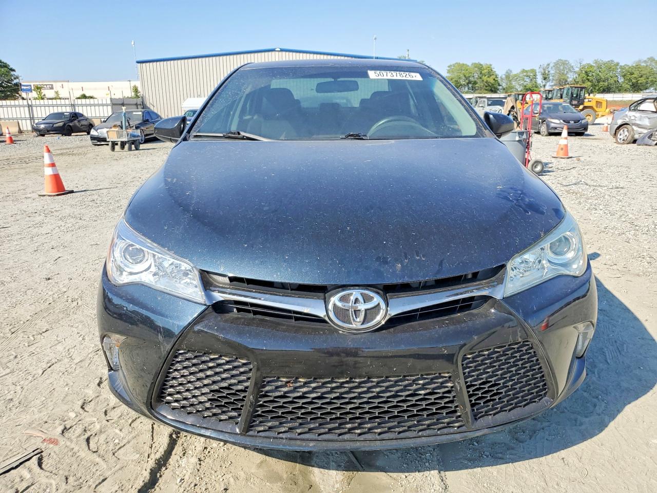 2015 TOYOTA CAMRY SE photo 13