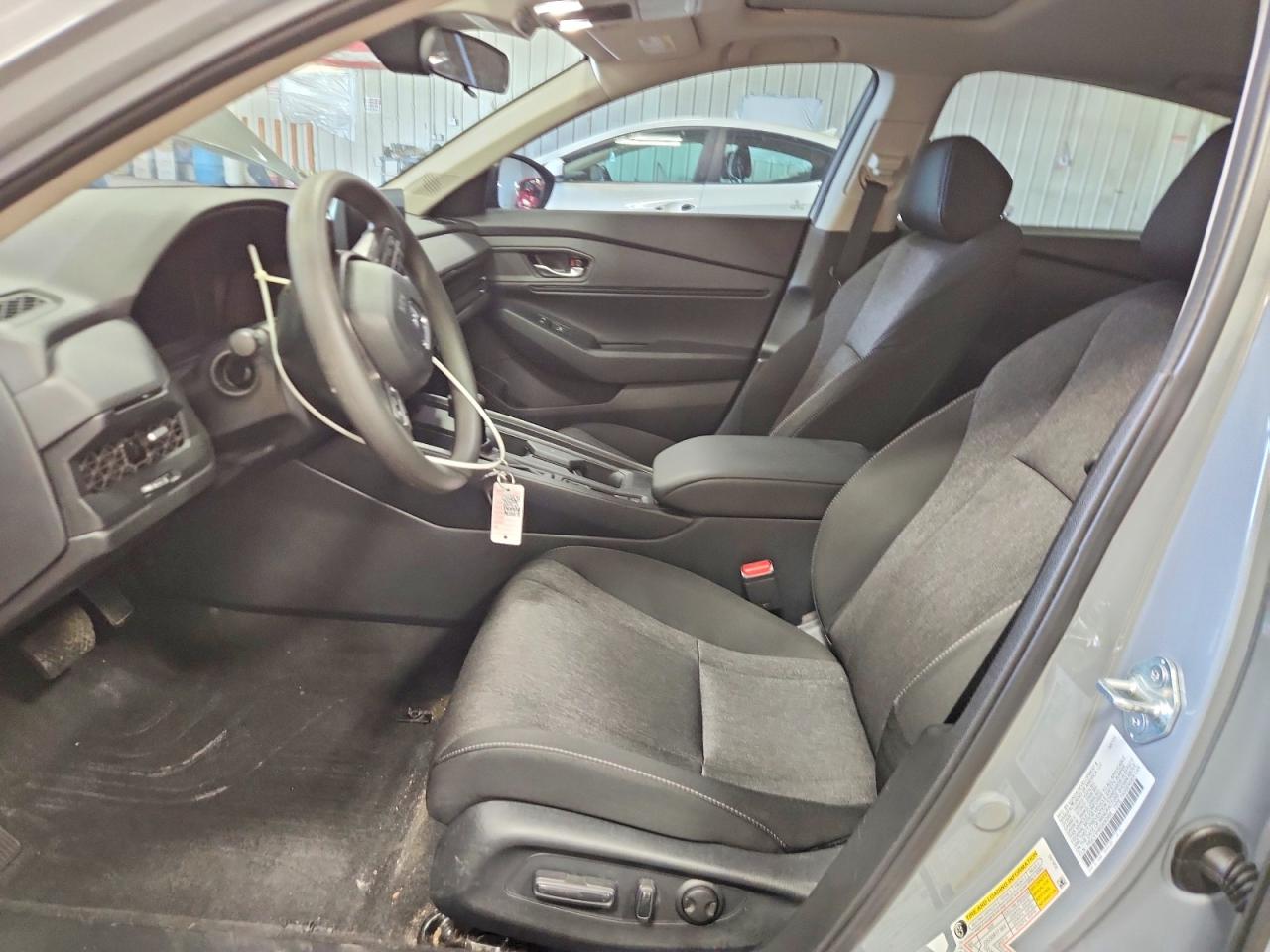 2025 HONDA ACCORD SE photo 13