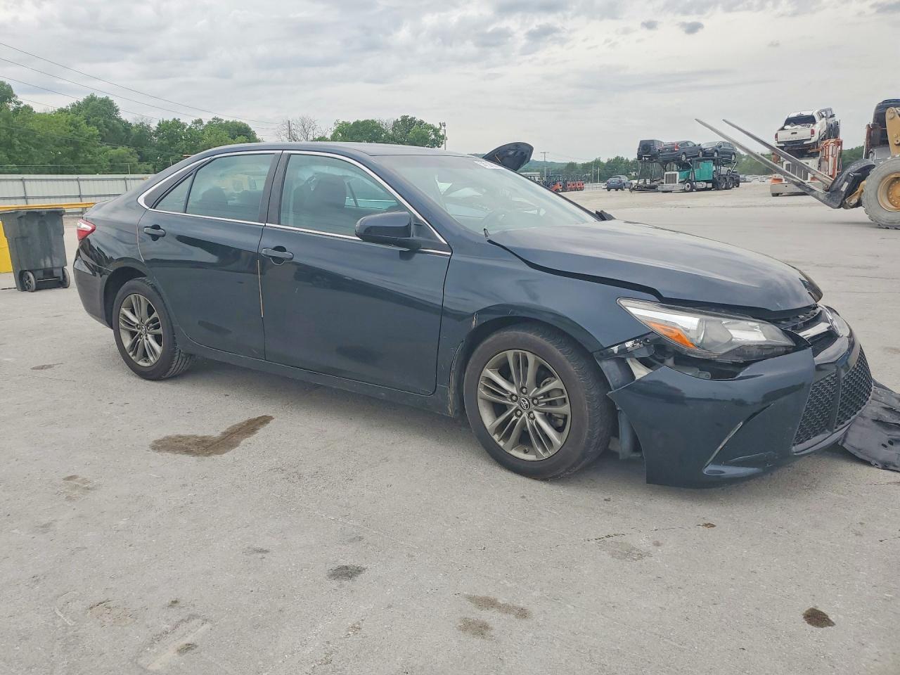 2016 TOYOTA CAMRY SE photo 7