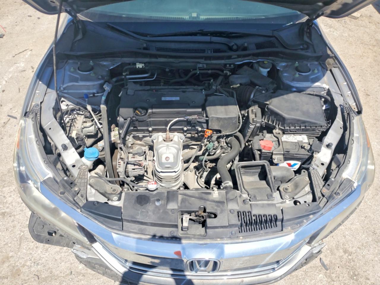 2017 HONDA ACCORD LX photo 21