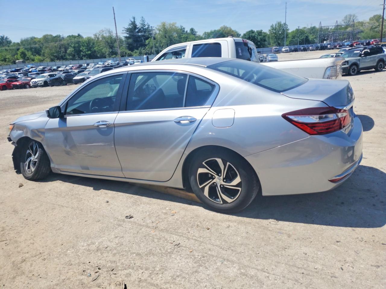 2017 HONDA ACCORD LX photo 3