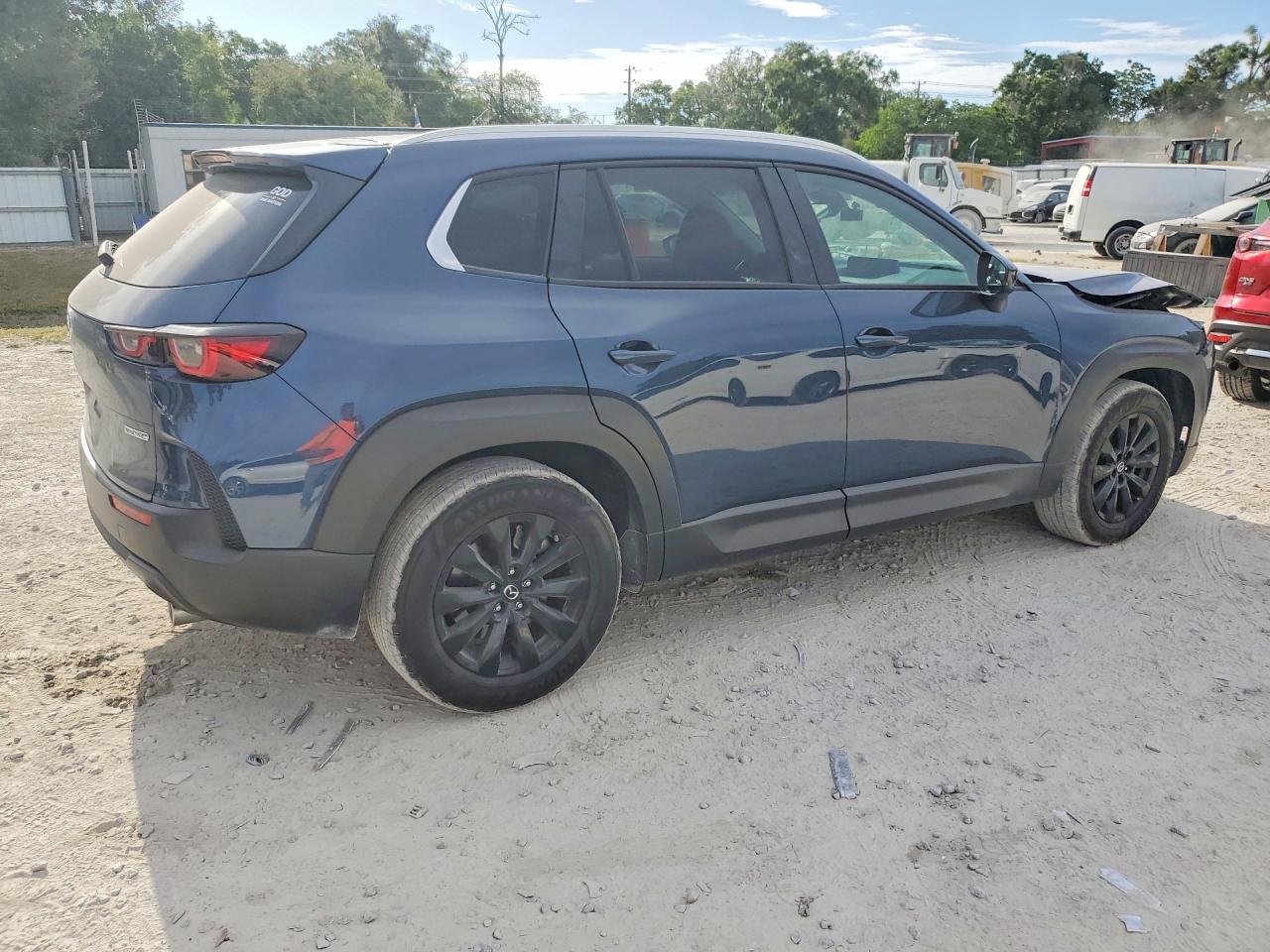 2025 MAZDA CX-50 PREFERRED photo 3