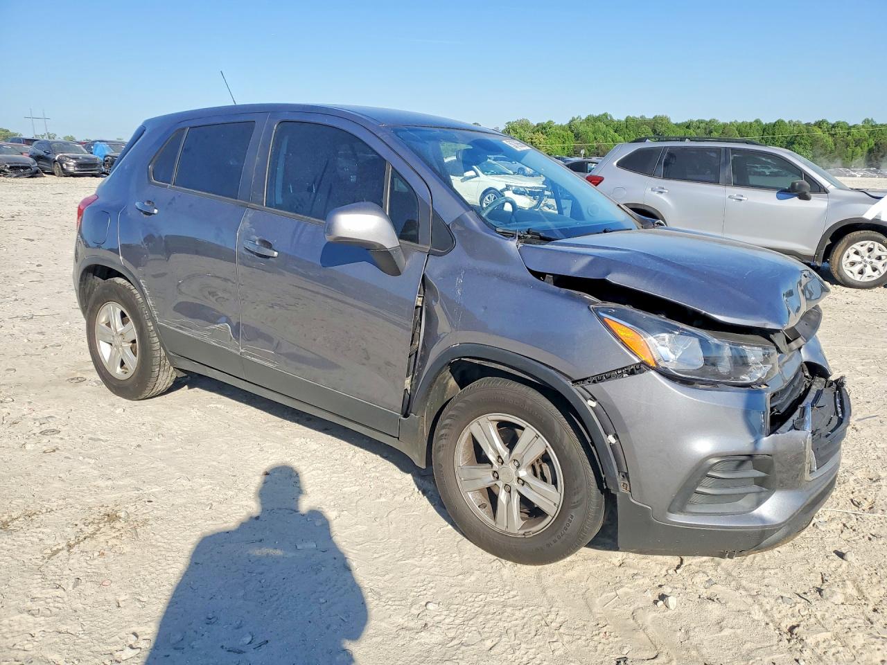 2020 CHEVROLET TRAX LS photo 4