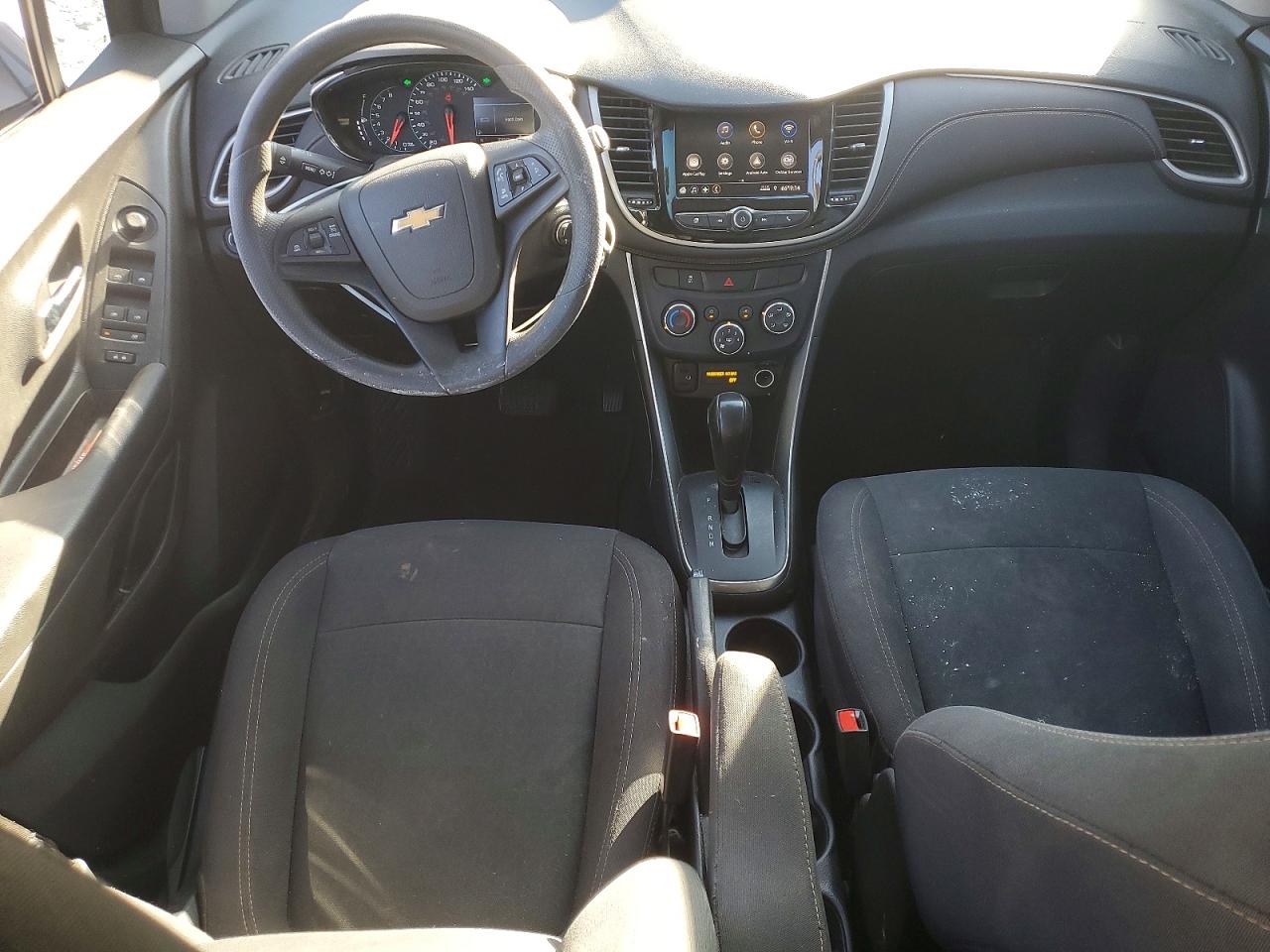 2020 CHEVROLET TRAX LS photo 8