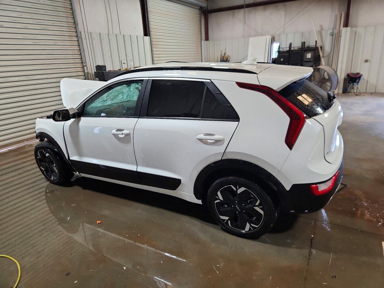 2024 KIA NIRO WIND photo 3