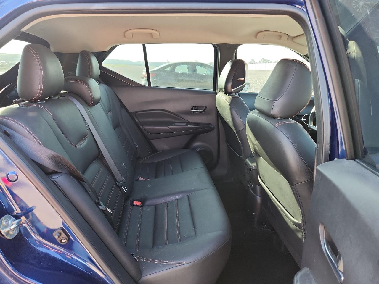 2020 NISSAN KICKS SR photo 21