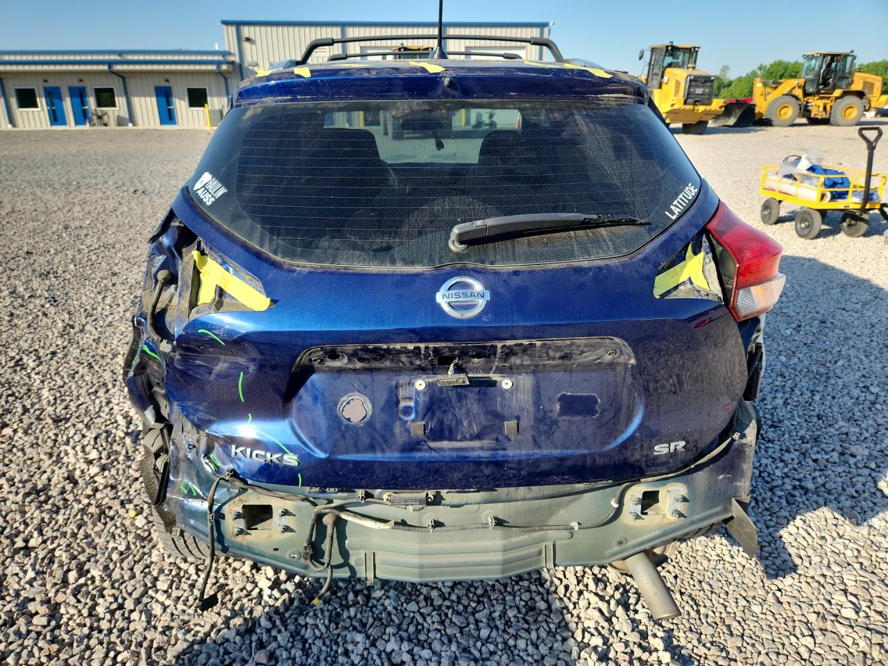 2020 NISSAN KICKS SR photo 11