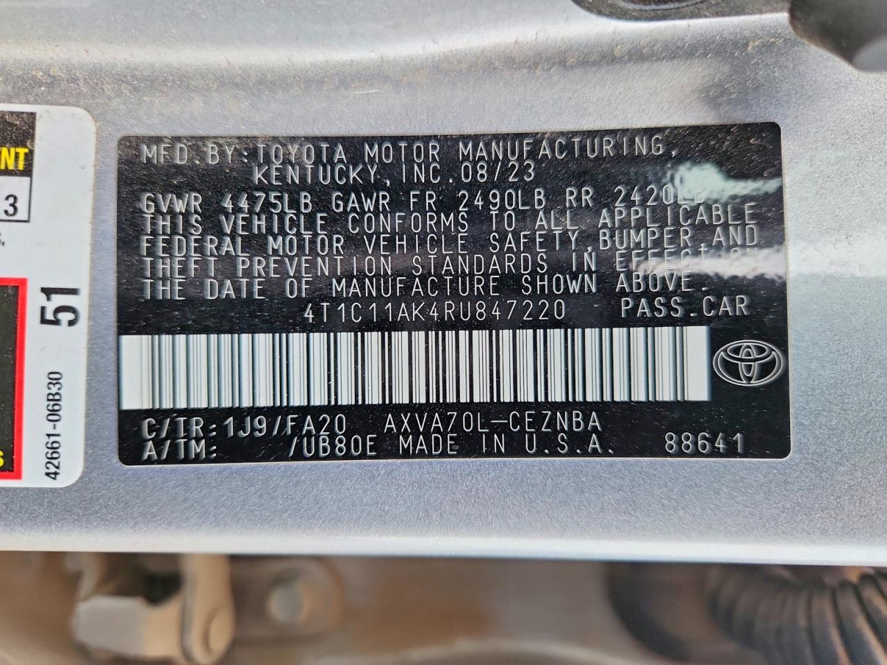 2024 TOYOTA CAMRY LE photo 25
