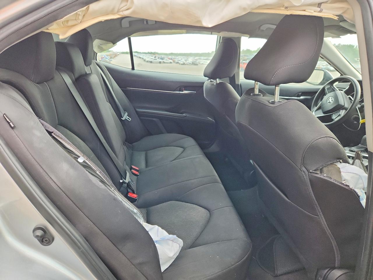 2024 TOYOTA CAMRY LE photo 19
