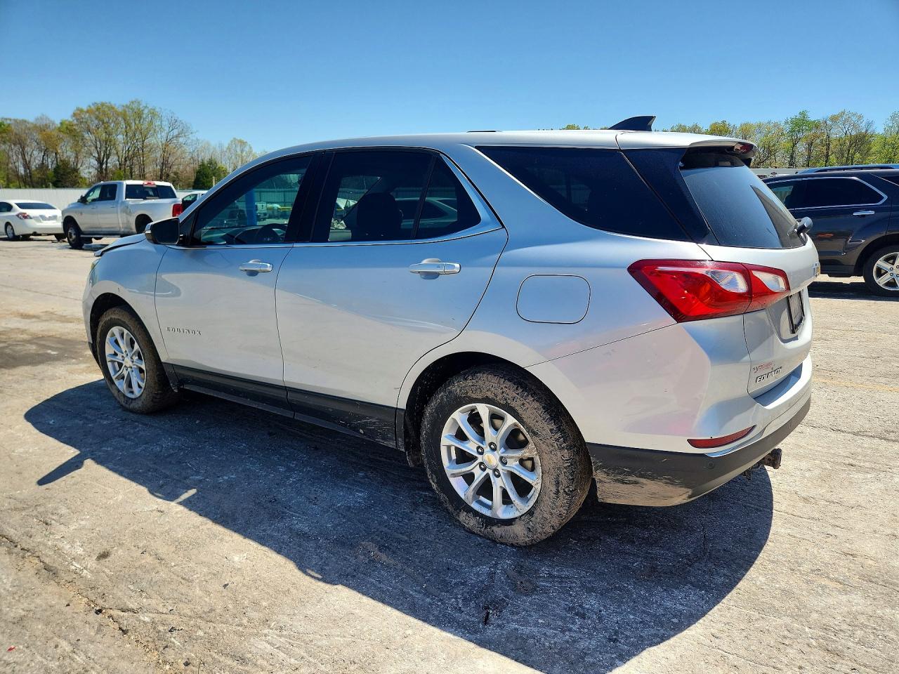 2018 CHEVROLET EQUINOX LT photo 4