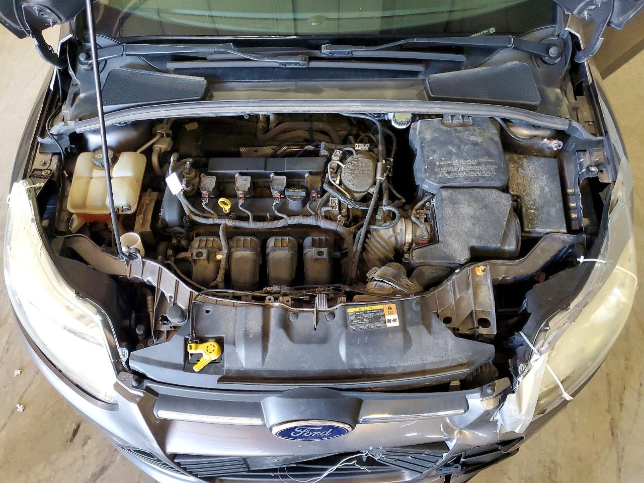 2014 FORD FOCUS SE photo 21