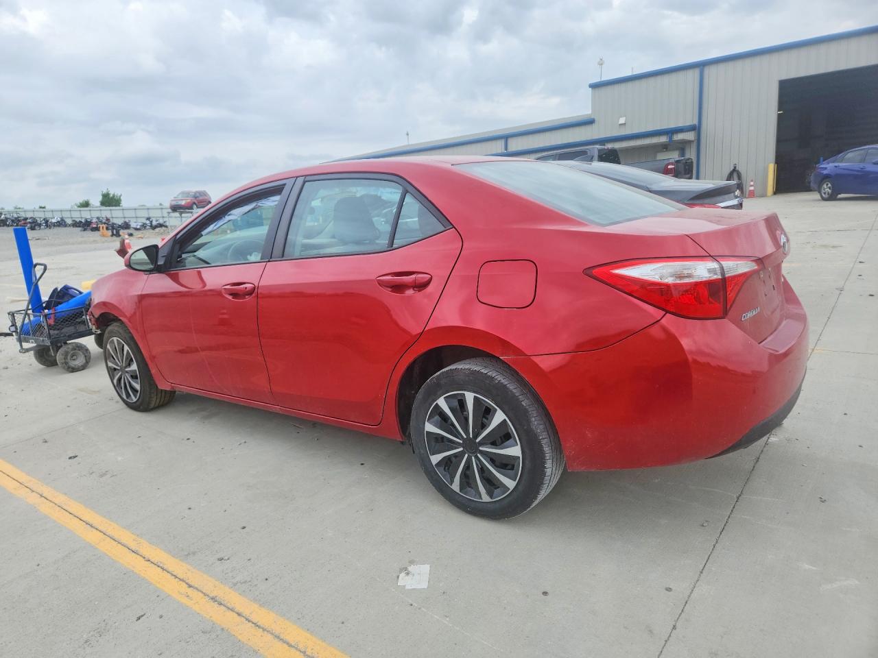 2016 TOYOTA COROLLA LE photo 4