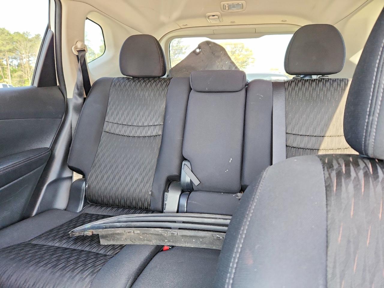 2017 NISSAN ROGUE S photo 28