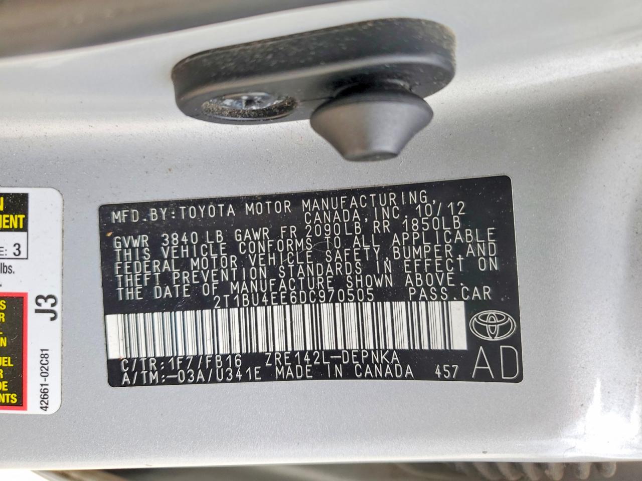 2013 TOYOTA COROLLA LE photo 37