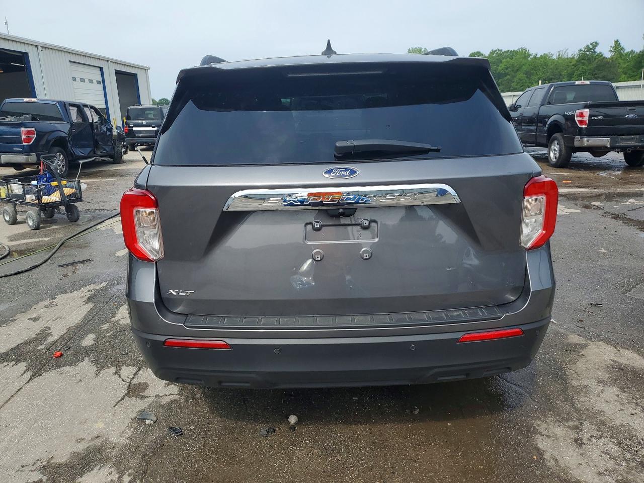 2021 FORD EXPLORER XLT photo 11